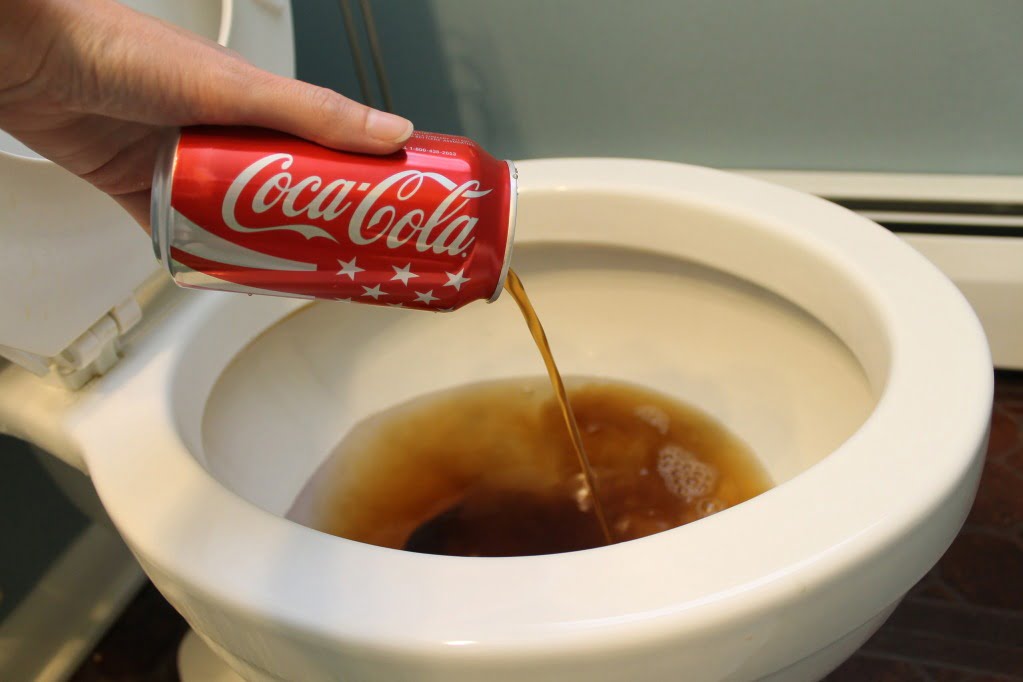 remove mineral deposits from toilet 