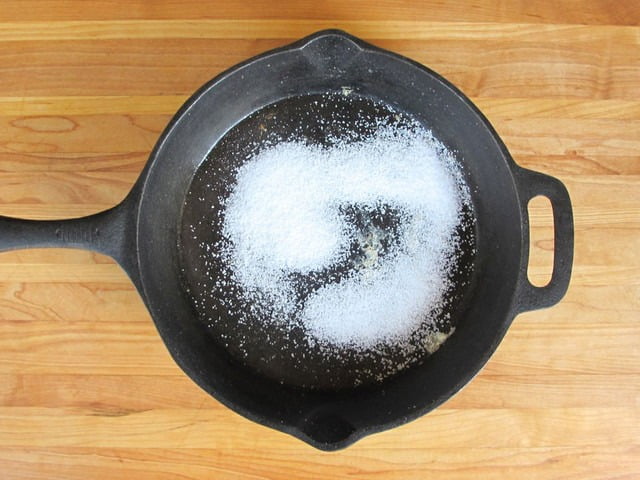 Use-Sea-Salt-To-Clean-Your-Cast-Iron-Pan