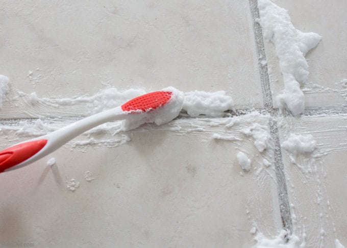 How to Clean Grout with Baking Soda & Vinegar